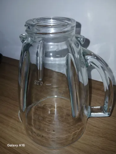 Copo de liquidificador marca OSTER 