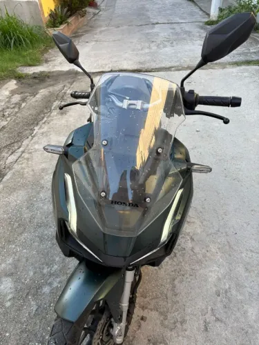 Honda ADV moto muito nova, único dono.