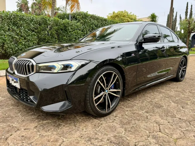 BMW 320I A 2.0 TB M Sport Activeflex 16V 4P 2023