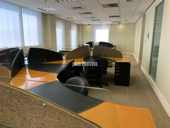 Conjunto comercial com 6 conjuntos integrados (210 m²