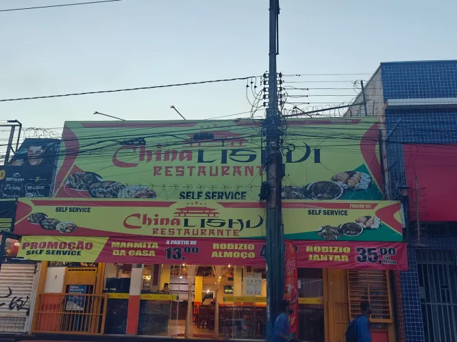 Restaurante contrata Cozinheiro, Fritador e Sushiman
