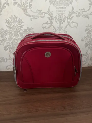 Frasqueira Stradda vermelha