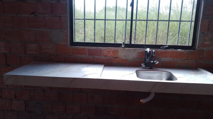 Bancada de cozinha branco rajado