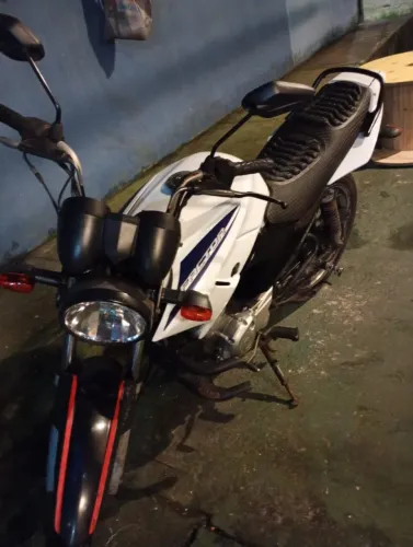 Vendo moto Yamaha factor 125,ano 2015 2016
