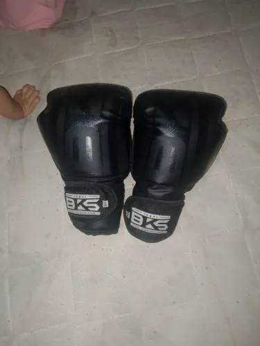 Luva de boxing 16 OZ e caneleira BKS pra vender rápido 