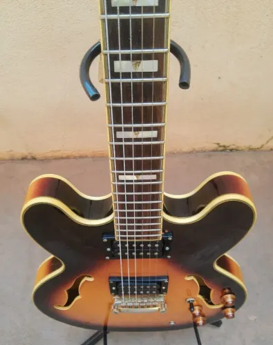 Guitarra Epiphone  Sheraton II com case! Ano 2010!