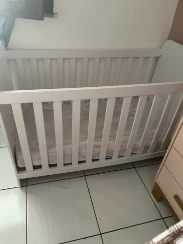 vendo berço com colchão nunca usado 