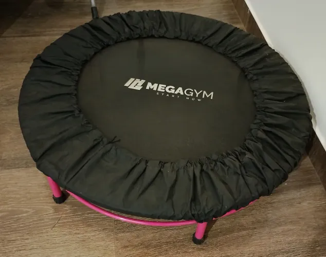 Jump Trampolim Profissional 36 molas MegaGym com capa de proteção, produto semi-novo