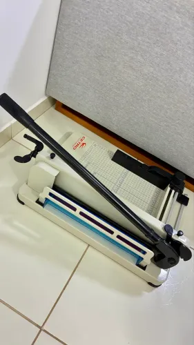 Guilhotina Semi Industrial Até 400 Folhas A4 A5, B5, B6 e B7