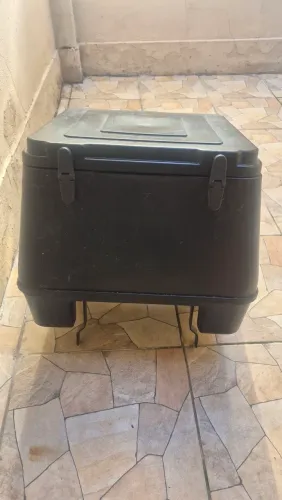 Baú 90l + suporte para pop 110i .