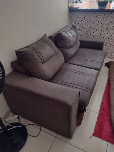 Sofá três lugares retrátil