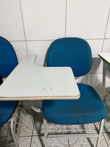 Cadeiras escolares