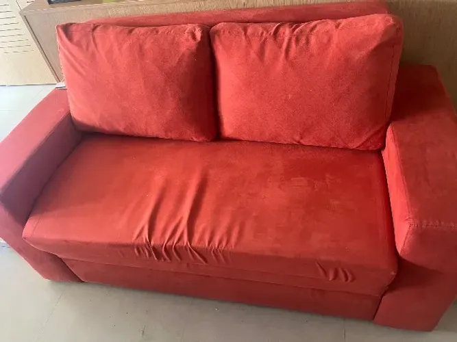 Sofá-cama Suede Vermelho 1,80m Aberto | 1,60m de Largura | Ótimo Estado