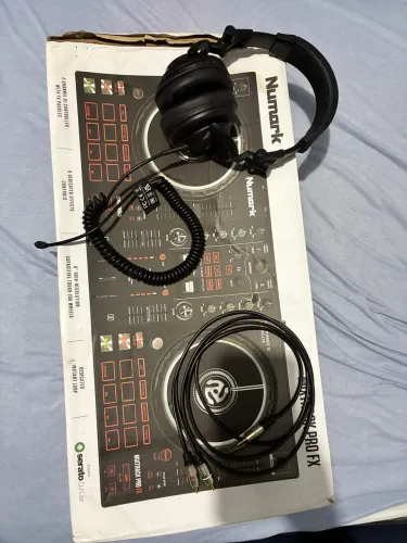 Kit Controladora Mixtrack Pro FX + Fone Hércules + Cabos