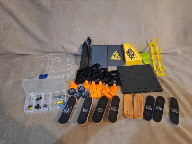 Kit Tech Deck Original Fingerboard Skate de Dedo com Rampas e Acessórios