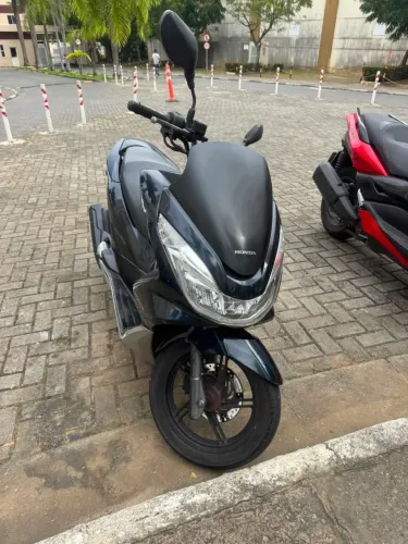 Honda pcx 150 2018 aceito troca financio cartão de crédito