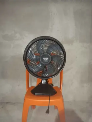 Ventilador Britânia Turbo Grande (Com defeito)