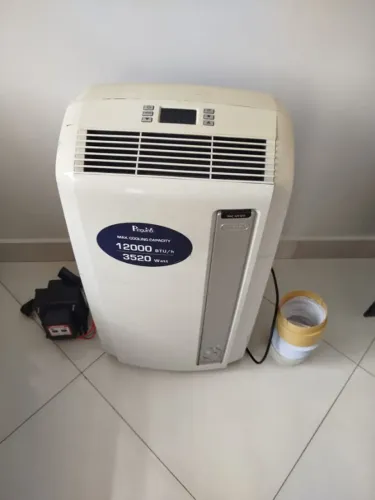 Ar condicionado portátil DeLonghi Pinguino PAC AN120 12000 BTUs