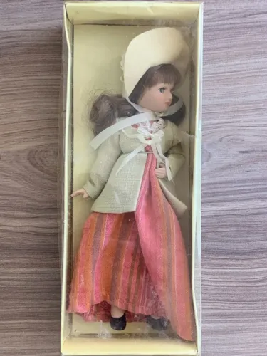 Boneca Elizabeth Bennet - Coleção Damas de Época Planeta DeAgostini - Original com caixa