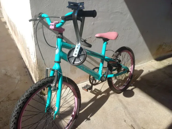 Bicicleta aro 18