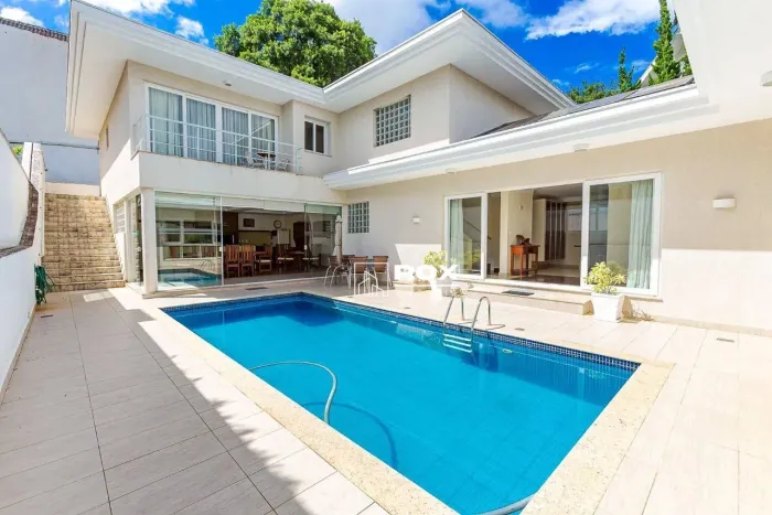 Casa de alto padrão em condomínio, com 4 suítes para alugar, 431 m² por R$ 15.000/mês - Pi