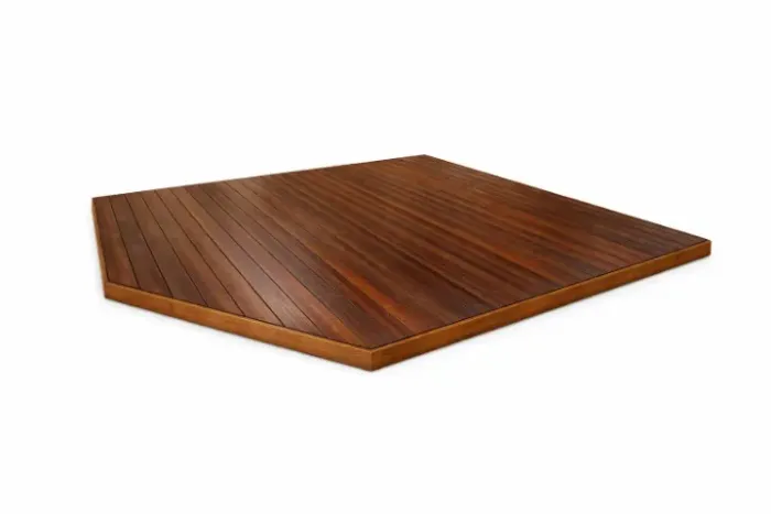 DECK DE MADEIRA NOBRE GRÁPIA 12m²
