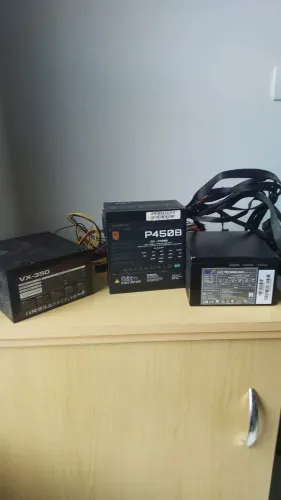 3 fontes Para retirada ou Retirada de Peças (Não estão ligando, mas passa energia)