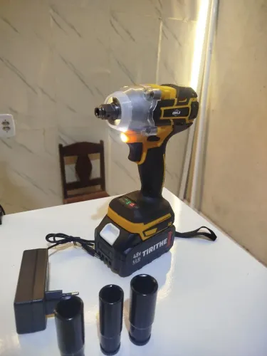 CHAVE DE IMPACTO A BATERIA 21V MOTOR BRUSHLESS