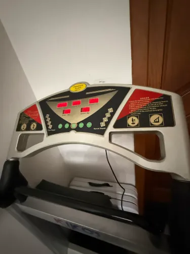 Plataforma vibratória kikos