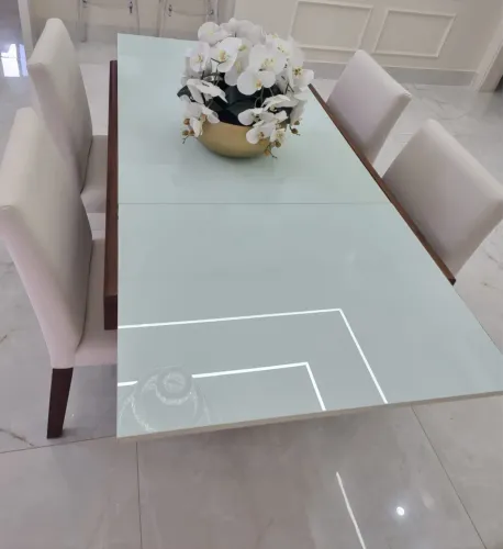 Mesa de jantar 6 lugares 1,86x80 com extensor aberto