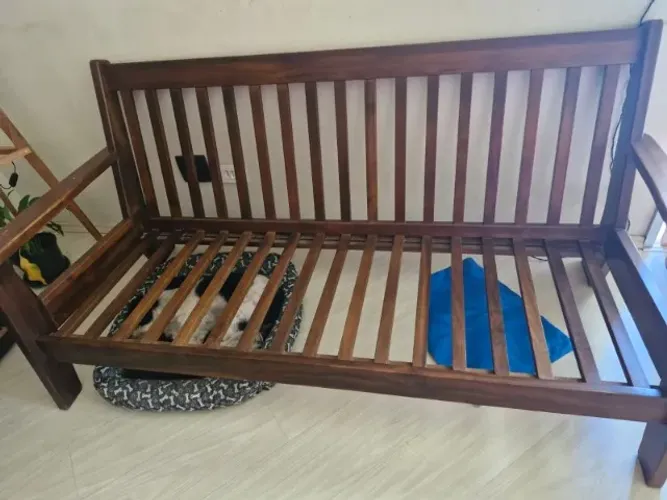 Sofá Madeira Maciça