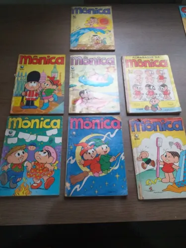 Lote com 7 gibi da Monica e 6 do cascão 