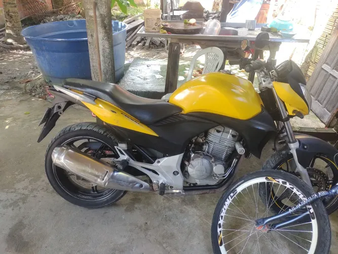 CB 300