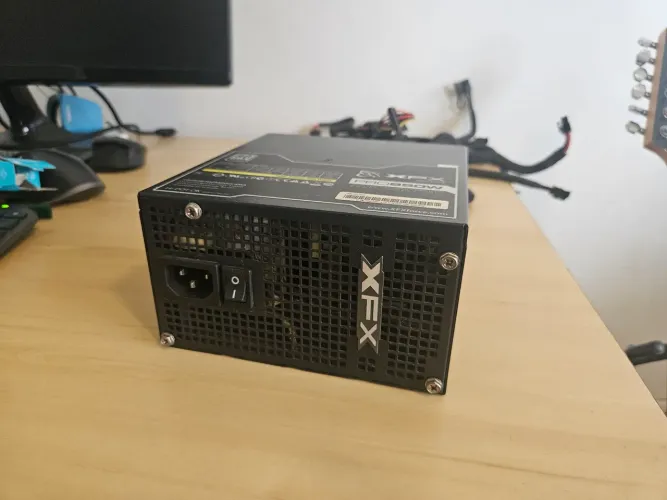 Fonte Semi-Modular XFX PRO850 W