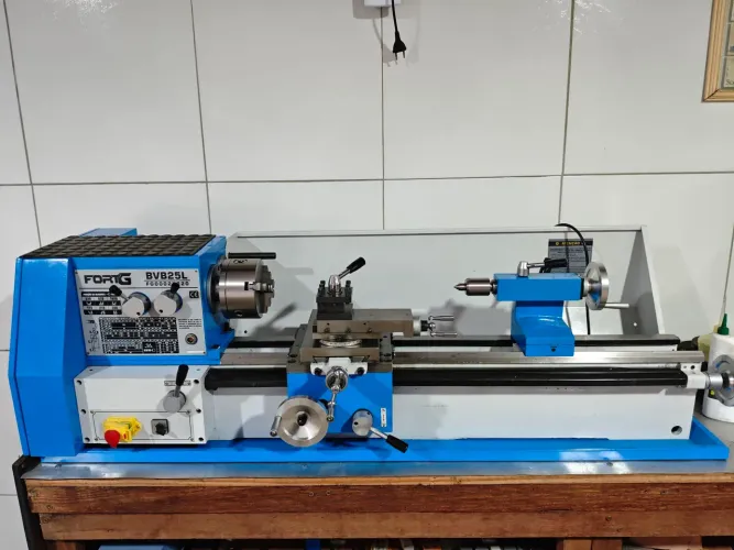 Torno Mecânico BV 25L semi novo 