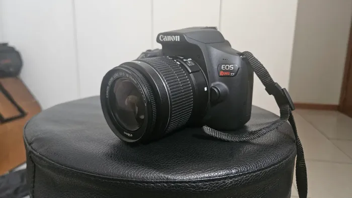 Camera Rebel T7 + lente 18-55mm
