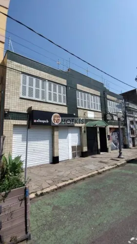 IMOBILIÁRIA SCHOTKIS ALUGA APARTAMENTO DE 01 DORMITÓRIO SEMIMOBILIADO, NA JOÃO ALFREDO PRÓ