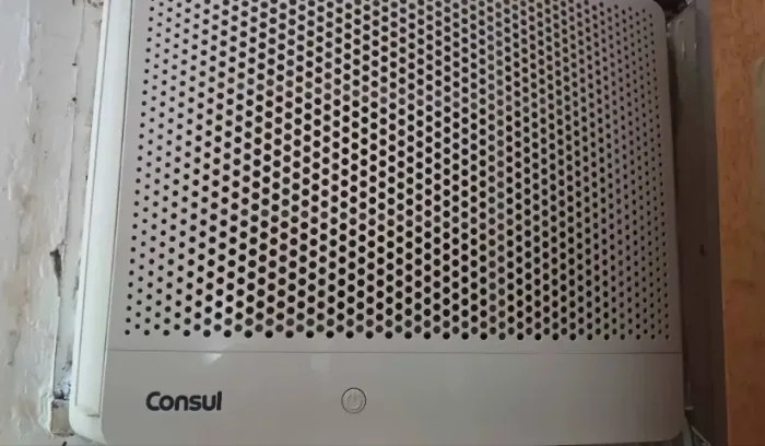 Ar-condicionado consul 10.000 BTUS com controle remoto