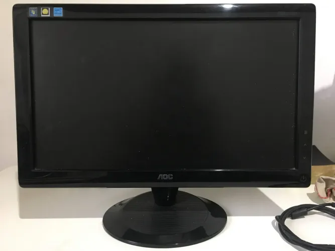 Monitor AOC 18.5? VGA