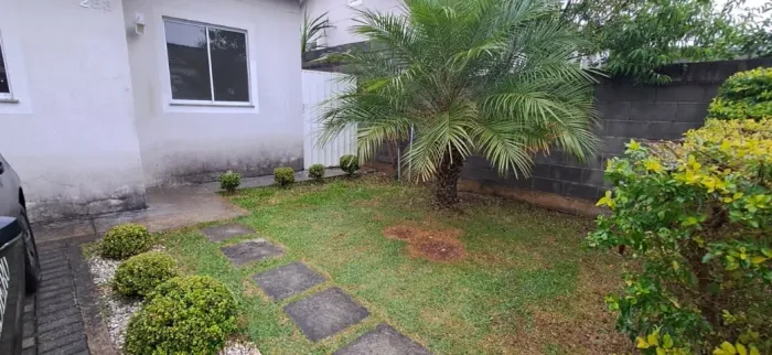 Casa em condomínio fechado em Oficinas