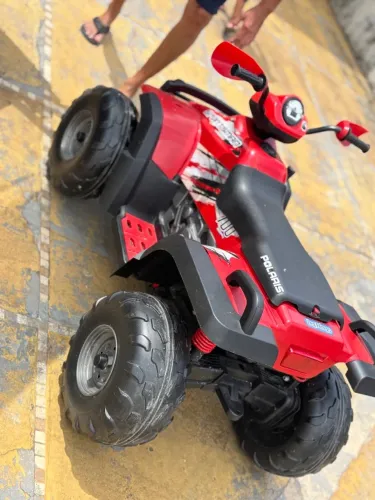 Carrinho elétrico infantil 