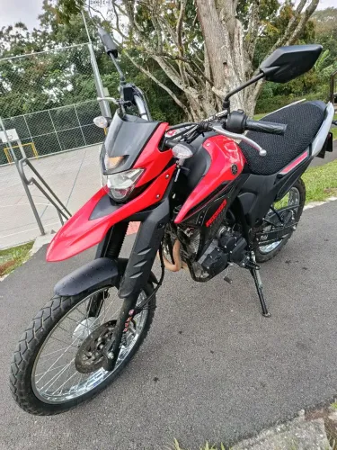 Vendo moto XTZ Lander 250 CC