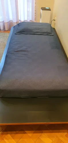Cama solteiro estilosa