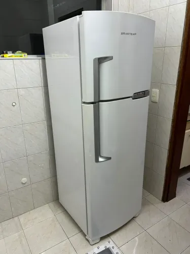 Geladeira 320 L Frost free Electrolux -220 w