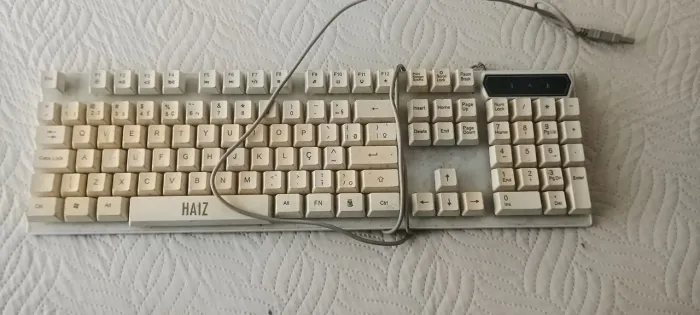 Teclado Gamer Haiz USB - Branco (Layout ABNT2 com Ç)