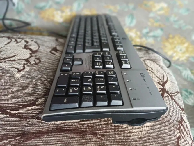 TECLADO HP COM SMART CARD TERMINAL 