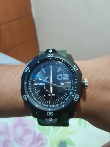 Relógio Mormaii, semi novo
