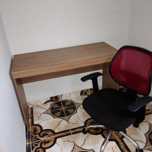 Cadeira escritório com mesa