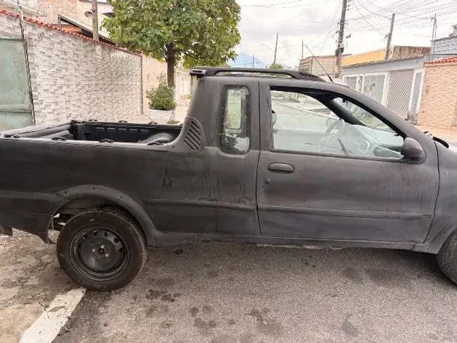 Fiat Strada LX 1.6 16V CE 2002