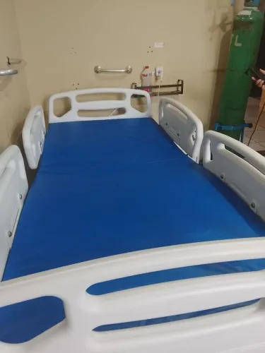 Cama hospital automatica
